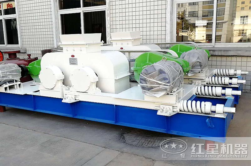 每小時200噸對輥制砂機(jī)多少錢一臺？附型號和技術(shù)參數(shù)
