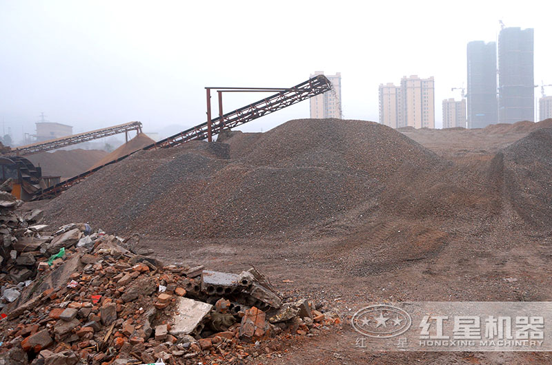 建筑垃圾變廢為磚設(shè)備多少錢，建筑垃圾做的磚多少錢一塊？