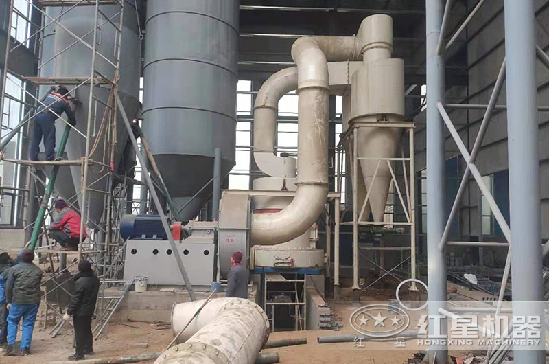 打膩?zhàn)?00目用什么磨粉機(jī)器？膩?zhàn)拥倪x擇原則是什么？