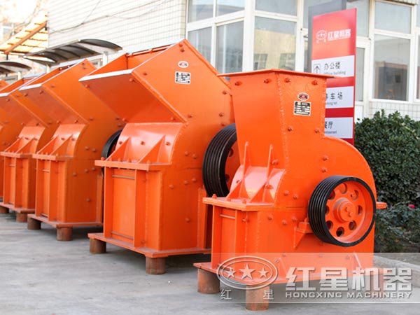 錘破機(jī)與反擊破碎機(jī)哪個(gè)更適用于二段破碎？